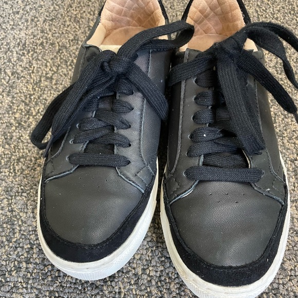 Dr. Scholls Be You Sneakers - Picture 2 of 11